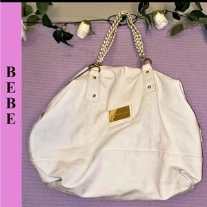 PREVIOUSLY OWNED IN GOOD TO EXELLENT CONDITION WHITE GOLD CHAIN HANDLES …